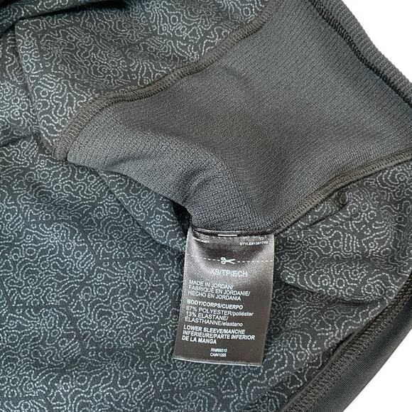 Under Armer Clearance Funnel Neck Womens Thumb Holes NWT XS Stretch Ribbed Sides - Picture 10 of 10